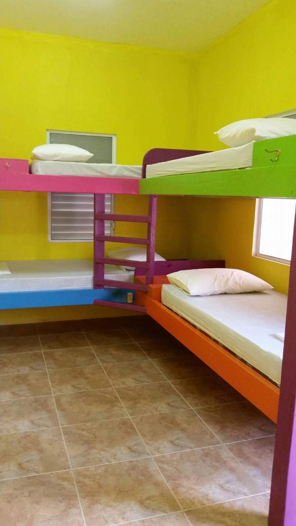 Travellers Palm Backpackers Hostel Caye Caulker Exterior foto