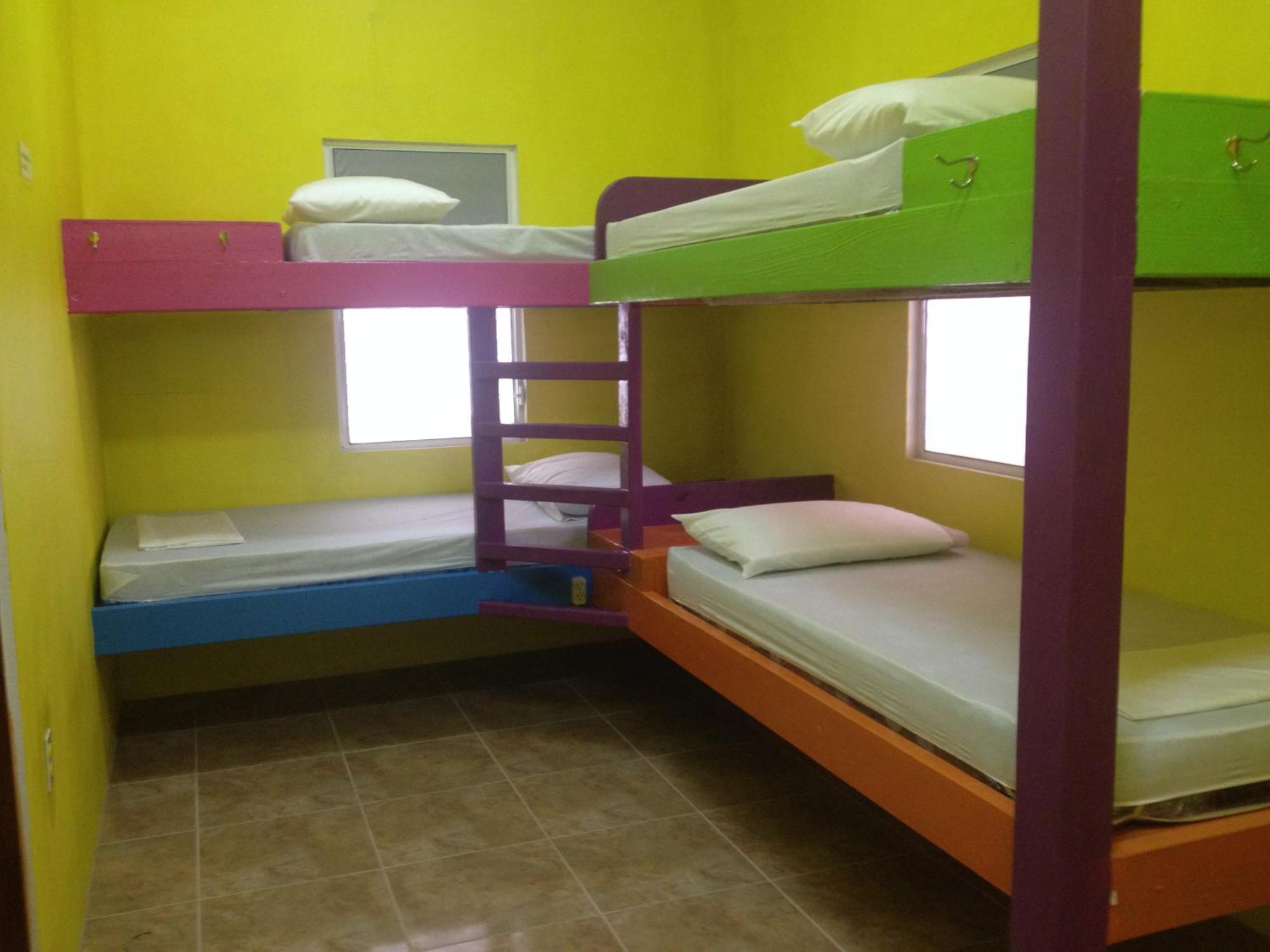 Travellers Palm Backpackers Hostel Caye Caulker Exterior foto