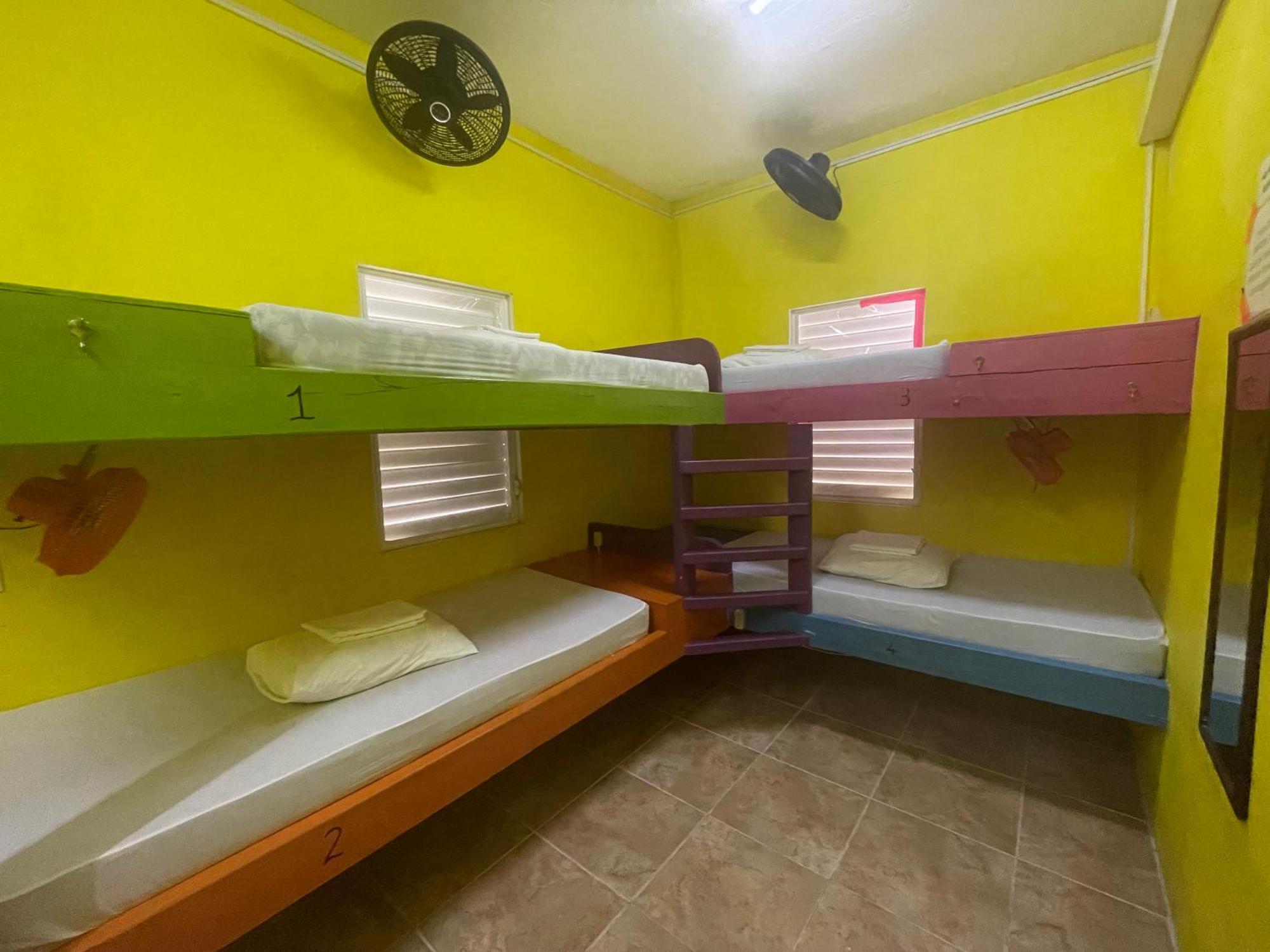 Travellers Palm Backpackers Hostel Caye Caulker Exterior foto