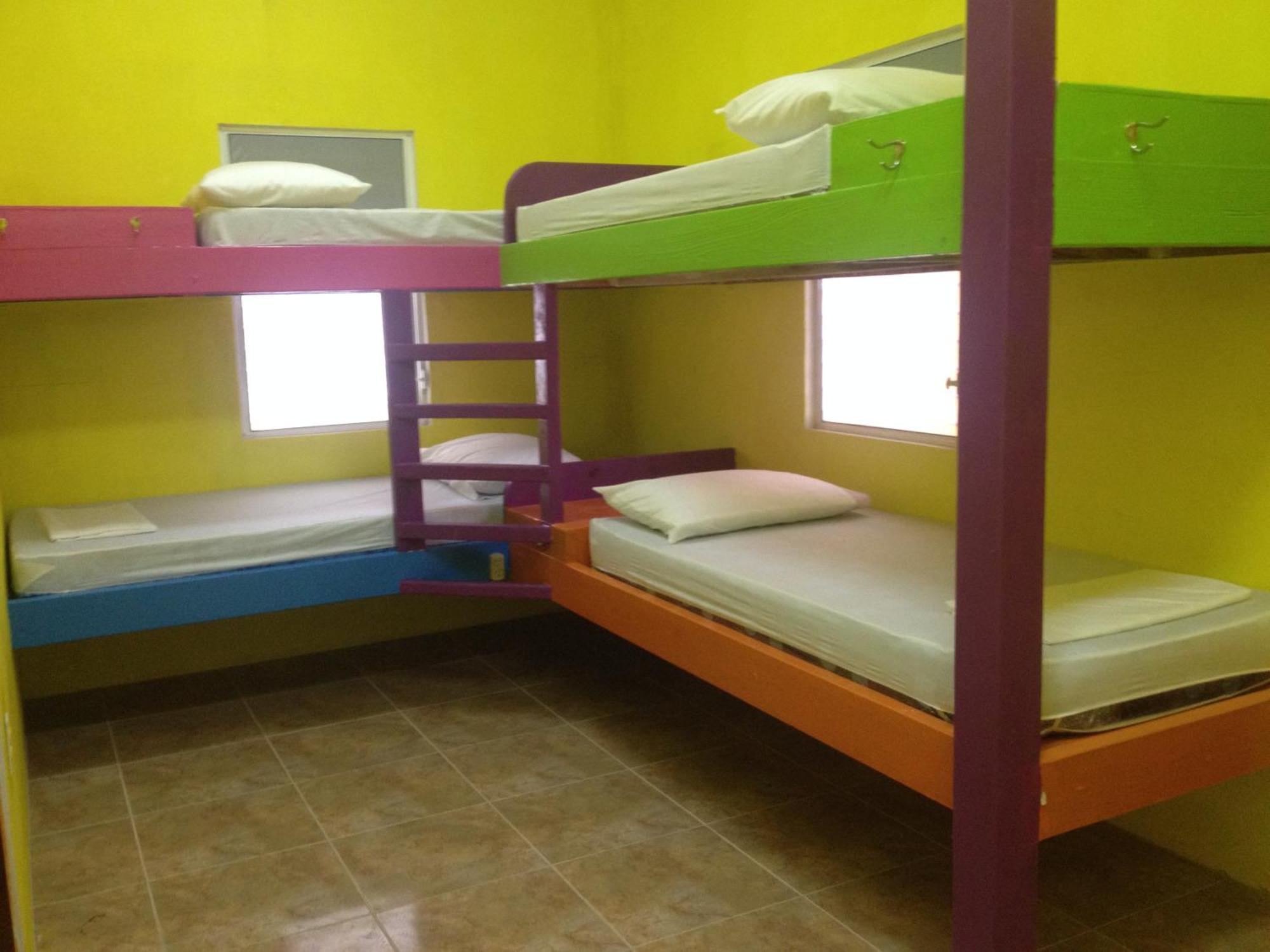 Travellers Palm Backpackers Hostel Caye Caulker Exterior foto
